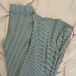 FOREVER 21 Grey Flare Leggings